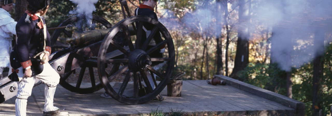 Re-enactors with a cannon.