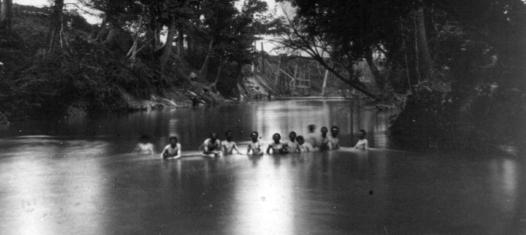 Union Soldiers bathing, North Anna River, Va.