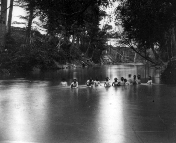 Union Soldiers bathing, North Anna River, Va.