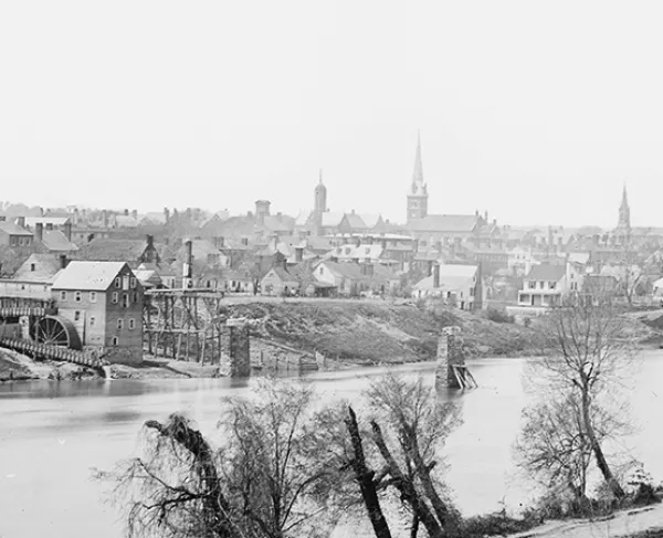 A photograph of wartime Fredericksburg