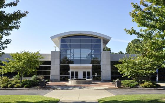 Dyersburg State Community College Learning Resource Center