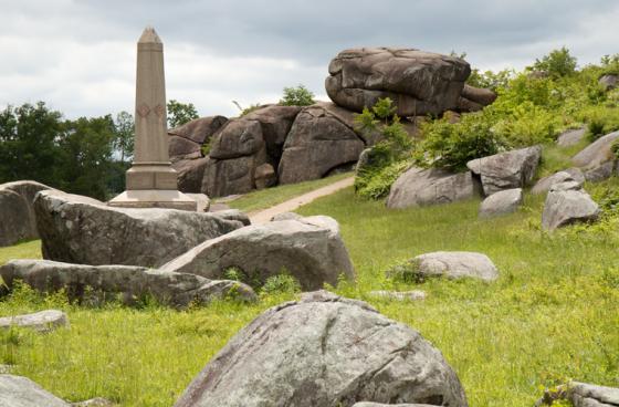 Photograph of a monument at Devil's Den